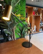 Lampe de bureau design réglable – Noir & Doré – Image 4