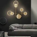 Applique murale LED design géométrique doré